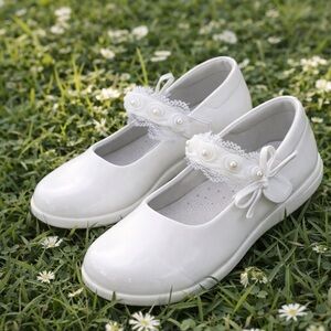Girls White Dress Mary Jane Shoes with Pearl Strap
